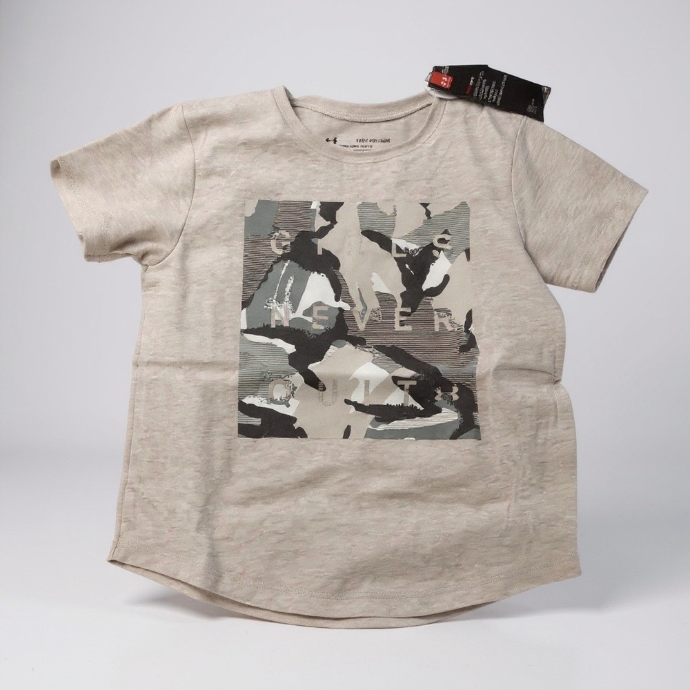 Under Armour T-Shirt Girls Never Quit Gray Camo HeatGear NWT YXS Sporty Athletic